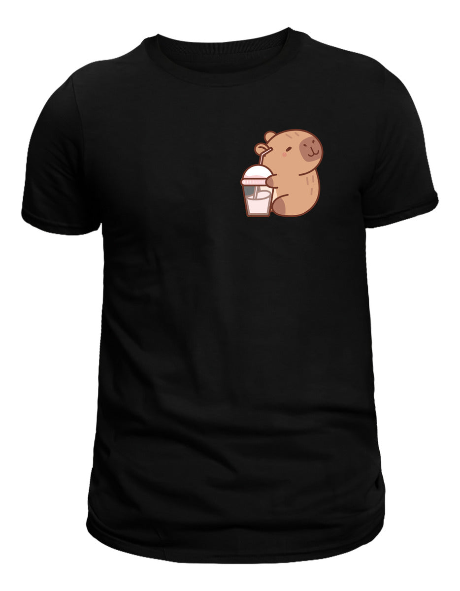 Playera Negra Hombre – Capibara con Malteada Tierno | Minimalismo Urbano